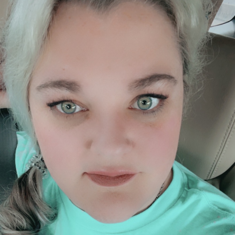 Meet your Posher, Kimberly
